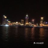 吹着江风，（有点冷），还是很舒服的