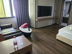 -雅宜酒店(广州黄埔大沙东地铁站店)