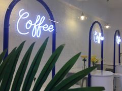-Blue Concept Cafe&Farm·關於藍
