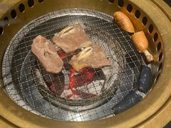 -山川小町·极番烧肉(新地假日广场店)