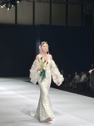 -Renee芮亦婚纱(原丽莎)