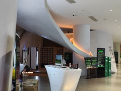 -涨巢·潮玩水疗局