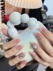 -芊屿芊浔美甲