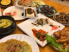-青瓦餐厅·生鱼片·韩园烤肉(西塔店)