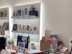 -HIMO海马体照相馆(上海华润CP静安店)