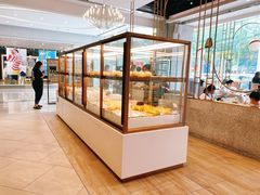 面包甜点陈列柜-奈雪的茶(东莞汇一城店)