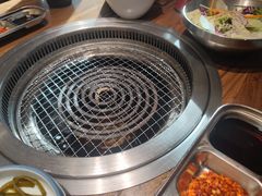 -明洞阿姨·韩式酱蟹烤肉·创意料理(三元桥店)