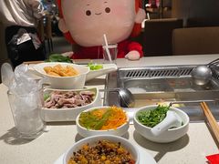 -海底捞火锅鲜切牛肉主题店(长寿路店)