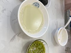 -李与白包子铺(桐梓林店)