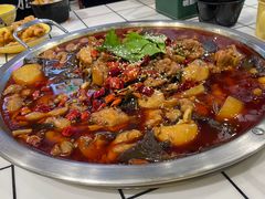 -晓彭肥肠鸡·泡椒鸡火锅(水木天地店)