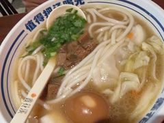 -鑫花溪牛肉米粉(东环大润发店)