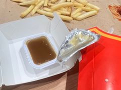 -麦当劳(民盈·国贸城店)