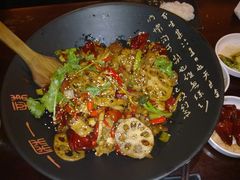 那么多材料也就半锅，样子还好。-一麻一辣麻辣香锅(方庄店)
