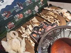 -芸山季·云南山珍菌火锅(人民广场来福士店)