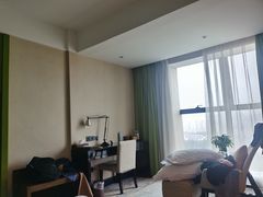 -红方格精致酒店(泸州金融中心万象汇店)