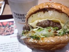 -The Habit Burger Grill 哈比特汉堡(爱琴海店)