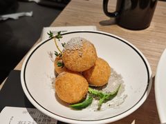 拉丝很nice芝士球-太二酸菜鱼(菱角湖万达店)
