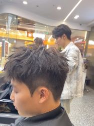 -川和潮人