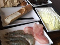 -满堂红顶极麻辣鸳鸯火锅(（淡水店）)