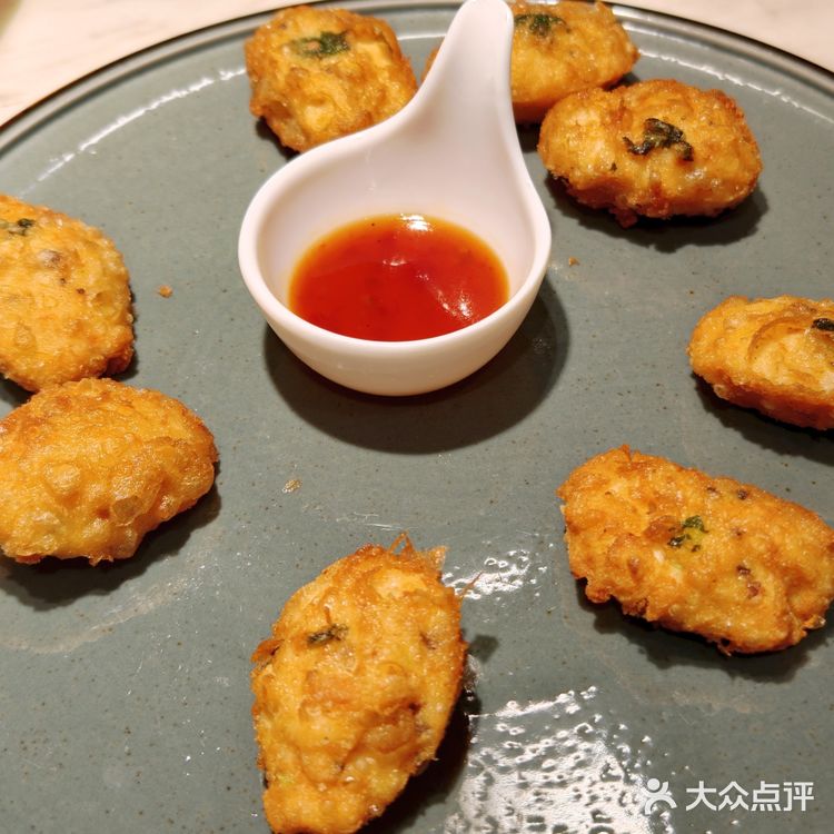 陶陶居总店，来广州这么久终于也是吃上了～