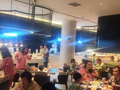 -涨巢·潮玩水疗局