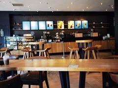 -星巴克臻选(莘庄仲盛店)