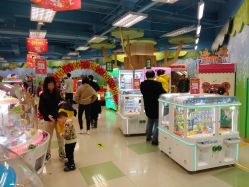 -莫莉幻想儿童乐园(武汉保利广场店)