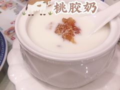 -广信牛奶甜品世家(台东店)