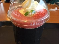 草莓冰沙-A TWOSOME PLACE(中文观光区店 )