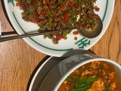 -一坐一忘云南菜(嘉里中心店)