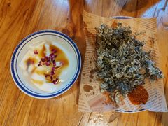 -云阿蛮云南生烫牛肉米线(奉贤路店)