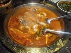 -野山舂·贵州现舂酸汤牛肉(东山店)