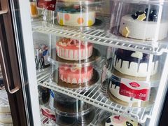 -DQ·蛋糕·冰淇淋(大宁国际商业广场店)