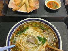 -云阿蛮云南生烫牛肉米线(奉贤路店)