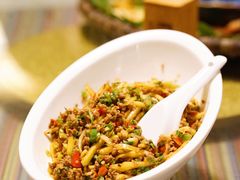 西双版纳芒果炒牛肉-呐咪傣园·云南菜(石厦店)