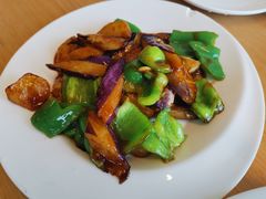 地三鲜-关东小磨东北菜(上海长风大悦城店)