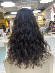 -虫二·专注健康烫染沙龙