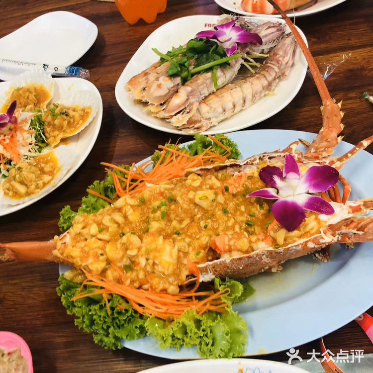 加工要有加工费的～也可以砍价～就是环境有点乱