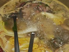 -乡土黄·鲜牛肉火锅·小龙虾(兴业街店)