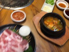 -草家酱蟹炭火烤肉店(珲春南路一店)