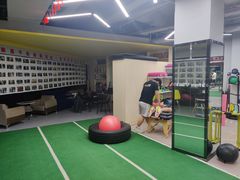 -CXFIT 陈徐健身工作室(凯旋店)
