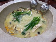 -姚记抚仙湖石锅鱼庄