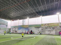 -飞梦少儿足球培训(塘桥校区)