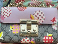 -小飞侠奢侈品回收 寄卖 养护(宝山宝龙广场店)