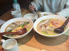 -荣家黄鱼面(南京西路店)