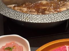 -牛YO寿喜烧·铁板烧和牛火锅自助(市府恒隆店)