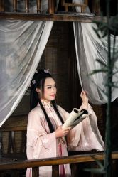 -九月鹰飞汉服摄影工作室