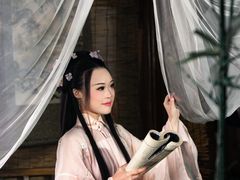-九月鹰飞汉服摄影工作室