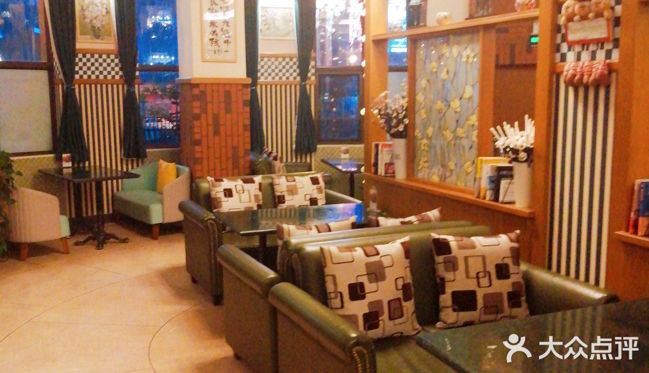 做为一家本土的老牌泰式火锅店,呈贡店我还是第一次来