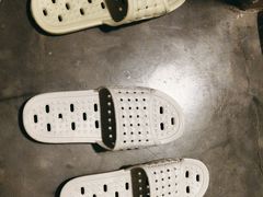 -卡罗酒店(东门晒布地铁站店)